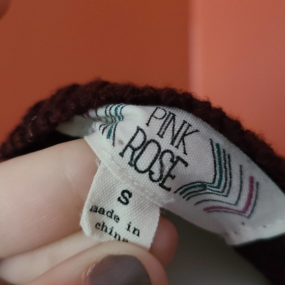 Pink Rose Burgandy V Neck Sweater Size Small - Picture 4 of 6